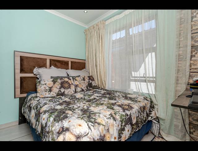 3 BEDROOM HOUSE FOR SALE IN RIVERSIDE VIEW